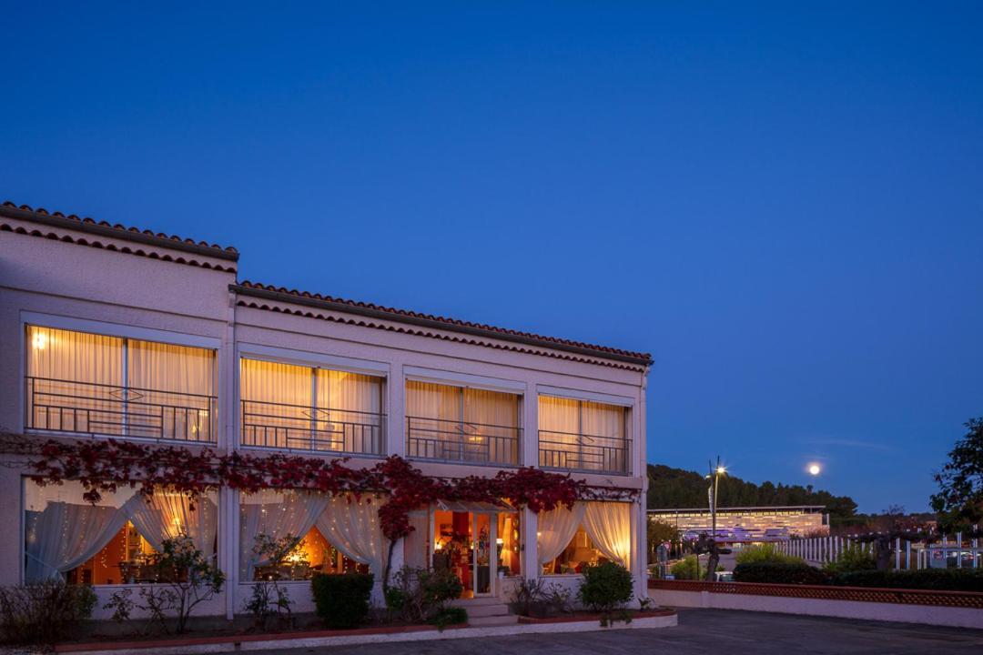 Hoetel Le Castellan Istres Exterior foto